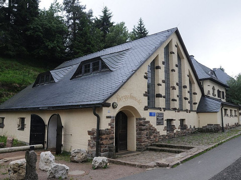 Außenansicht Besucherbergwerk Zinnwald