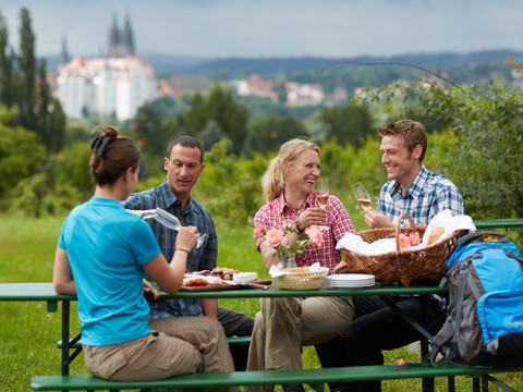 Weingenuss entlang des Sächsischen Weinwanderweges