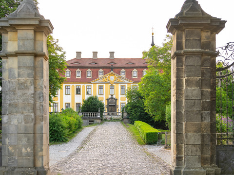 Eingang zum Park und Schloss Seußlitz (Privatbesitz)