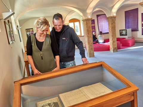 Das Lohengrin-Haus ist die originale Schlafstätte des berühmten Komponisten. Museum Wagnerstätte Jagdschloss in Graupa/Pirna, Sächsische Schweiz