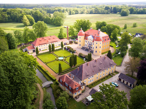 Schloss und Park Milkel