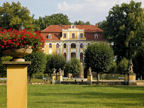 Schloss und Schlosspark Neschwitz