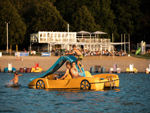 Mit dem Tretboot auf dem Stausee Bautzen