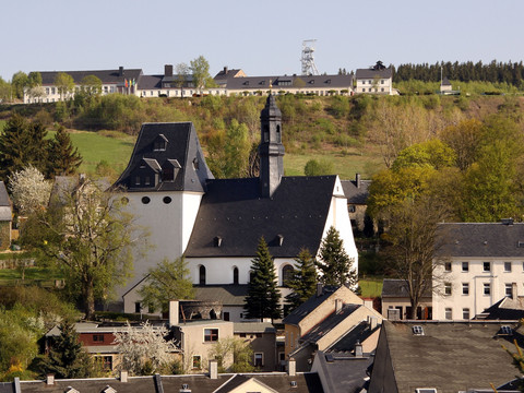 Sauberg mit Kirche Ehrenfriedersdorf