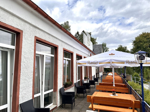 Sitzbereich draußen Kapellenstein