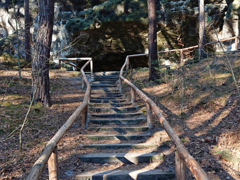 Aufstieg zur Gamrighöhle