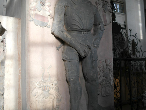 Grabmal Jobst von Feilitzsch mit erlegtem Lindwurm