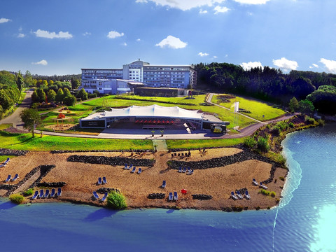 Blick auf das Bio-Seehotel am Zeulenrodaer Meer