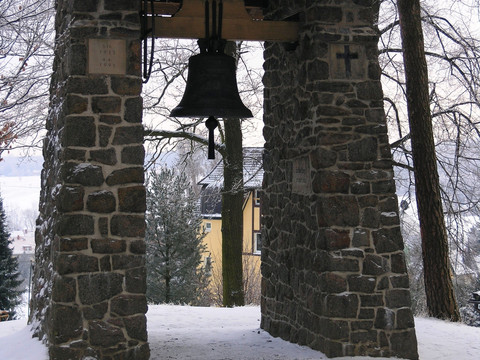 Glockenstuhl im Winter