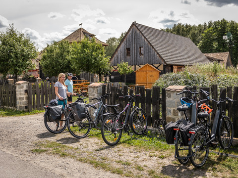 Fahrradstellplätze an der KRABAT-Mühle Schwarzkollm