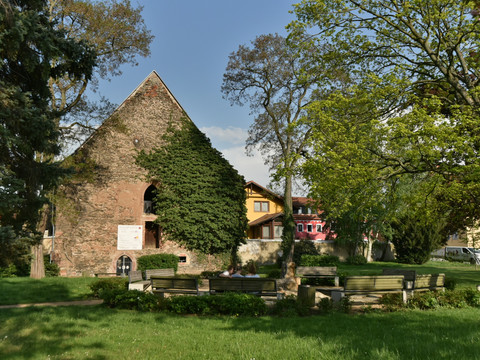 Das ehemalige Dominikanerinnenkloster und Kornhaus