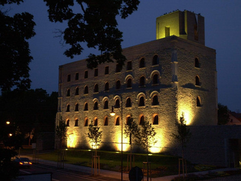 Kulturschloss beleuchtet