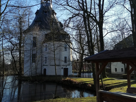 Kapelle Kauschwitz mit Rastplatz