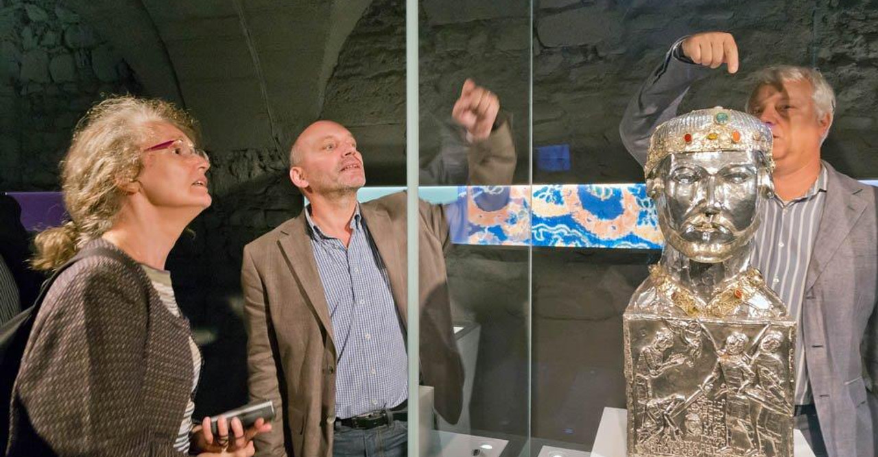 St. Maurice: Kloster: Schatzkammer - Kopf