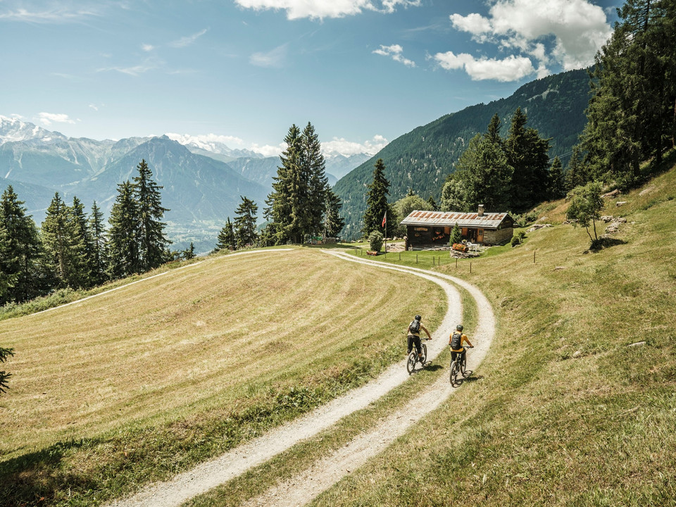Enduro-Mountainbike in der Aletsch Arena