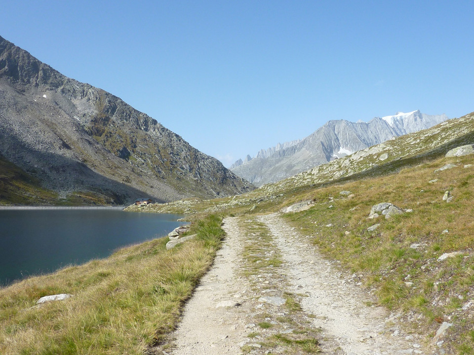 Wanderung vom Eggishorn via Märjelensee zur Fiescheralp