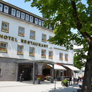Außenansicht Eingang Hotel Restaurant Ratskeller Salzgitter-Bad am Marktplatz