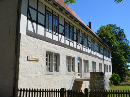 Herrenhaus als Veranstaltungszentrum auf dem Gelände der Wasserburg Gebhardshagen in Salzgitter