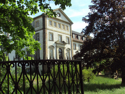 Park vor Schloss Ringelheim in Salzgitter