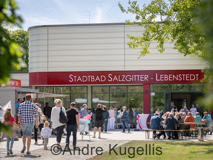 Eingang des Stadtbads in Salzgitter-Lebenstedt