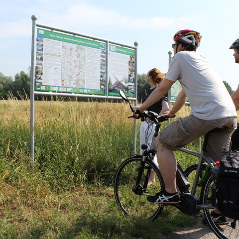 Infotafeln helfen bei der Orientierung