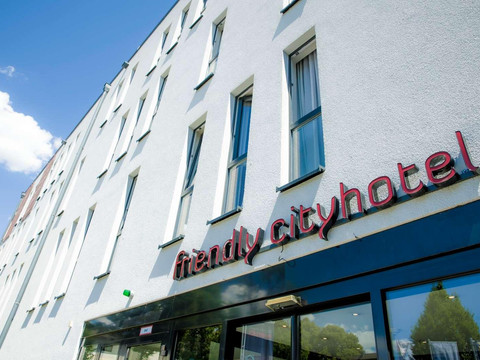 DSC05938_ret RGB-1600px