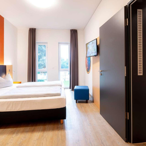 DSC05828_ret RGB-1600px