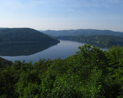 Edersee mit Urwald Kellerwald
