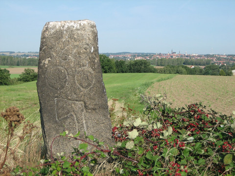 Alter Mordstein zwischen Mehltheuer und Jeßnitz