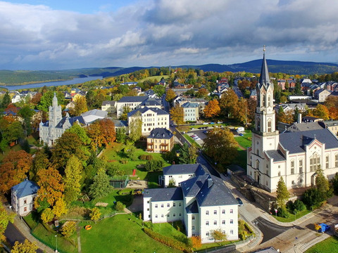 Eibenstock mit Rathaus und Stadtkirche