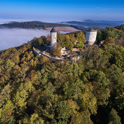 Blick auf die Burg Plesse aus der Vogelperspektive