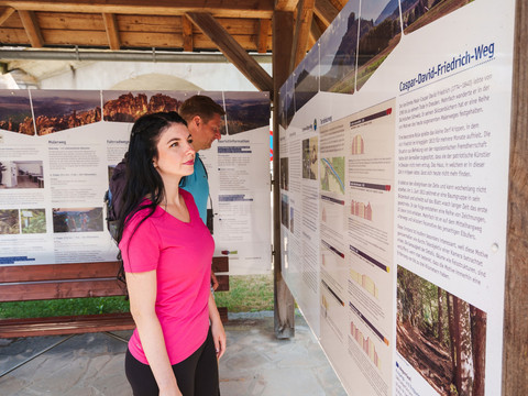 Infopavillon in Krippen