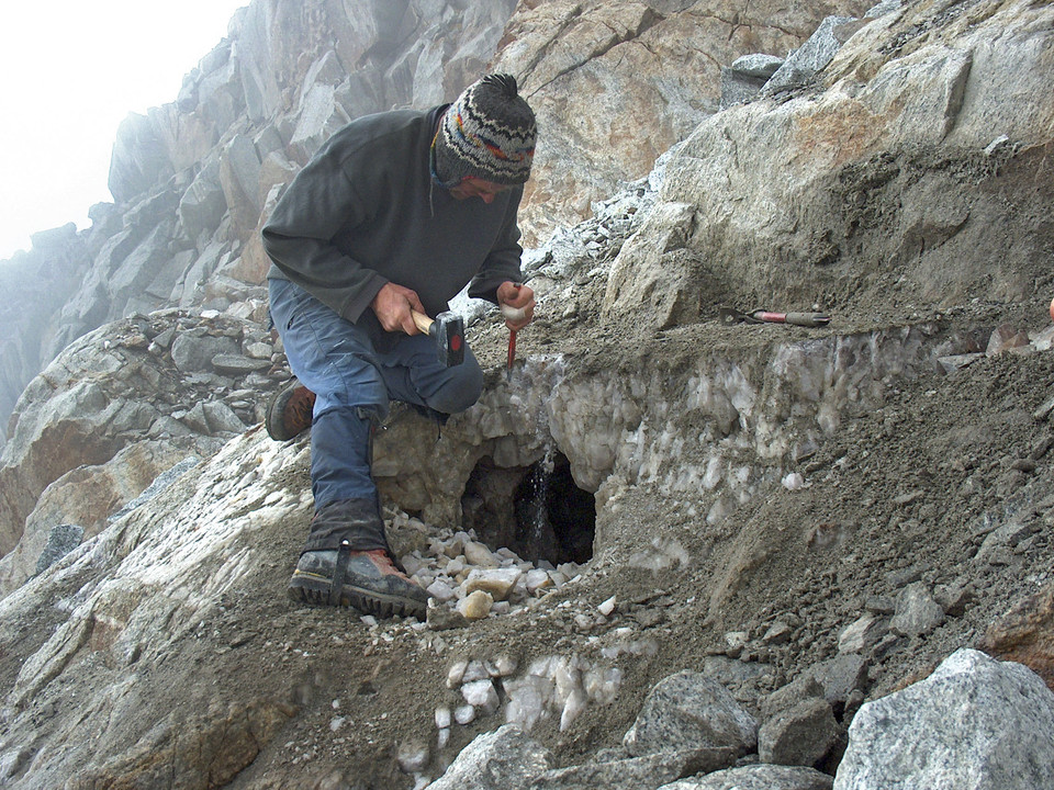 Strahler Werner Schmidt - Schweizer Strahlermuseum Mörel Strahler Werner Schmidt - Schweizer Strahlermuseum Mörel