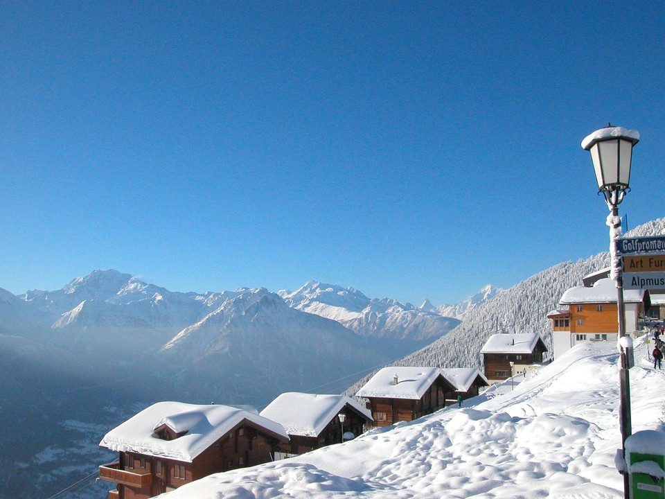 Haus Emilio 3. Stock West-Ausblick Süd-Westbalkon