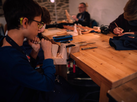 Zum Mitmachen: Schnitzen