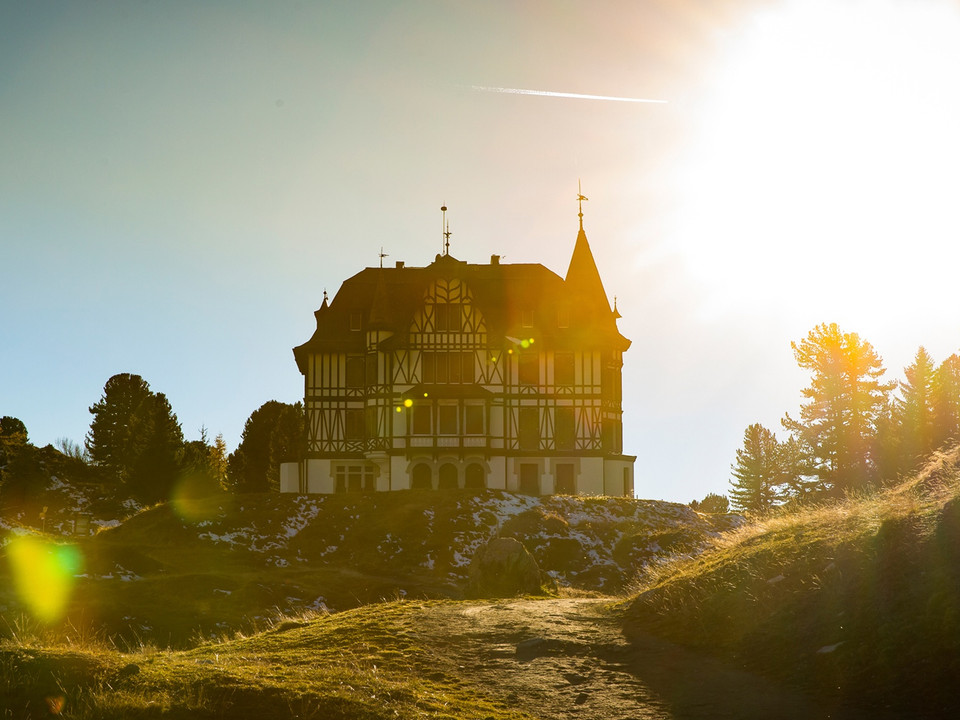 Villa Cassel, Riederfurka