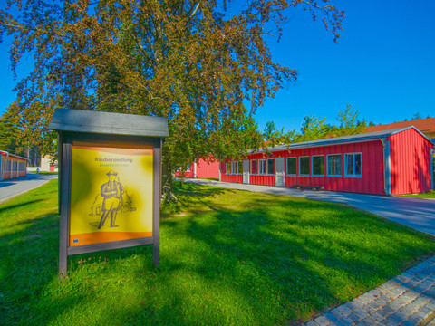 Räubersiedlung-im-Querxenland-min