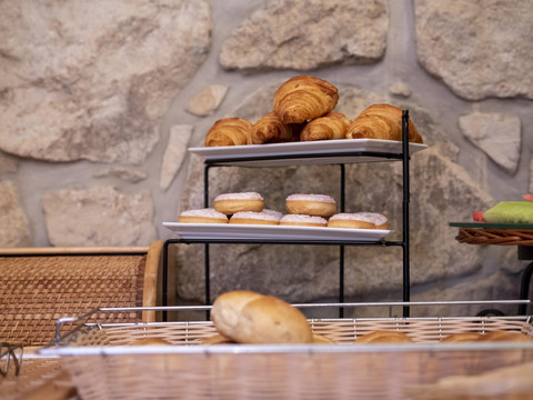Frühstück- Brötchen & Croissants