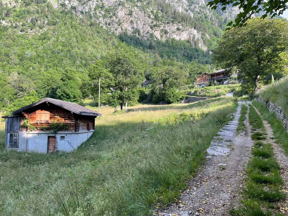 historische Strasse Naters - Blatten, Nähe Moosji
