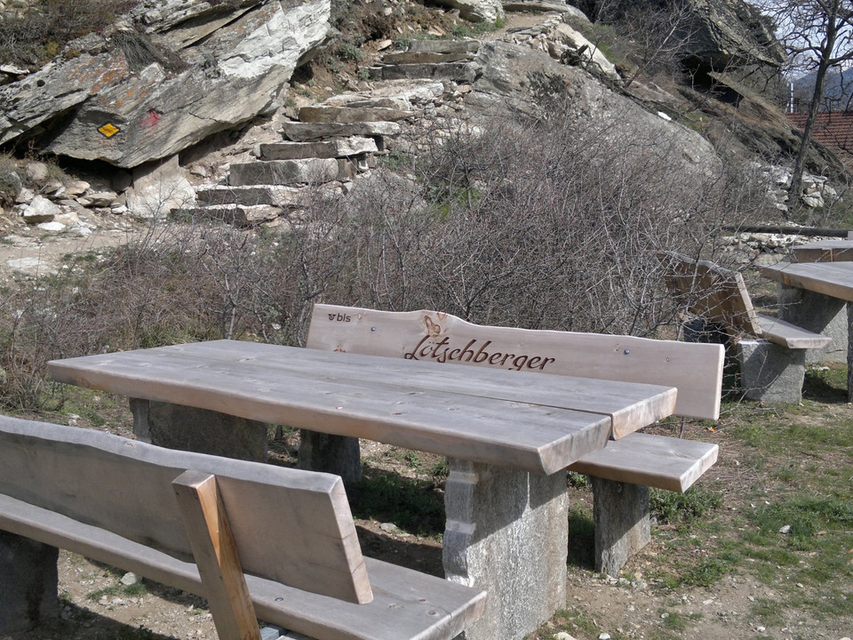 Bänke in Hohtenn