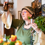 Hildegard-von-Bingen im Cafe Alt-Willingen.jpg