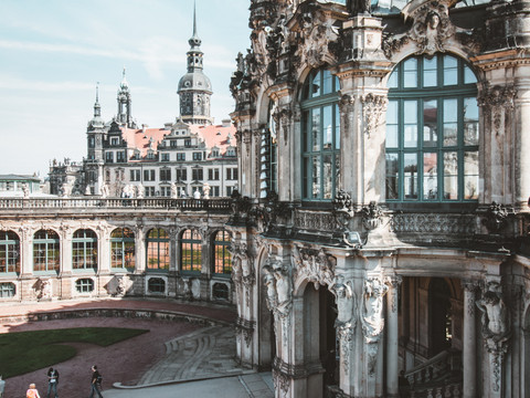 Glockenspielpavillon im Dresdner Zwinger.jpg