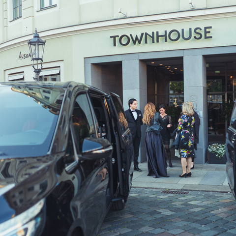 Dresden für Entdecker Treffen vor dem „Townhouse Dresden a Vagabond Club“Meet in front of the ‘Townhouse Dresden a Vagabond Club’