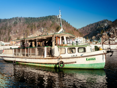 Fähre Lena in Schmilka