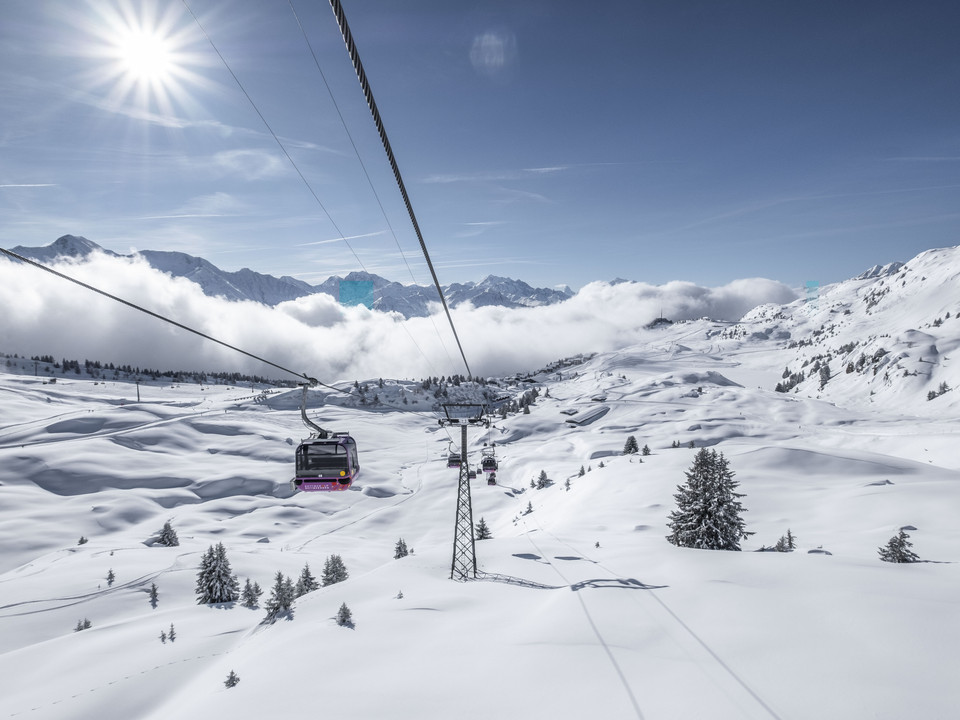 Gondelbahn-Bettmeralp-Aletsch-Arena-Christian-Pfammatter (3).jpg