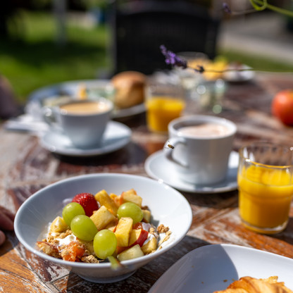 Besuch Pfingstberger Hof Cafe © sh-tourismus.deMOCANOX.jpg