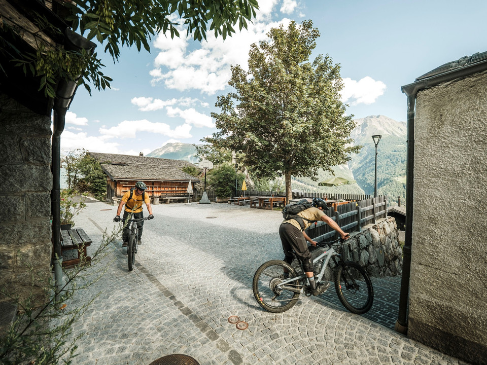 Enduro-Mountainbike in der Aletsch Arena