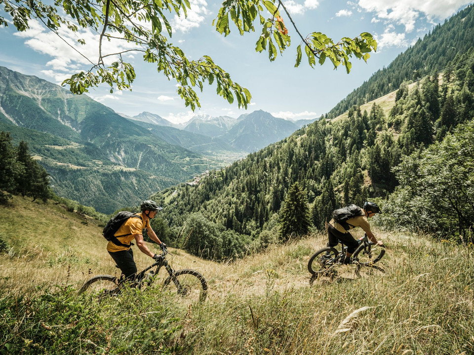 Enduro-Mountainbike in der Aletsch Arena