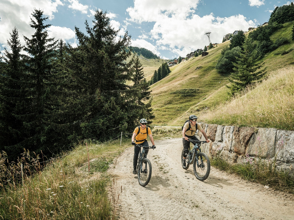 Enduro-Mountainbike in der Aletsch Arena