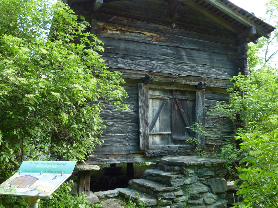 Themenweg Kulturlernpfad Bettmeralp nach Betten Dorf